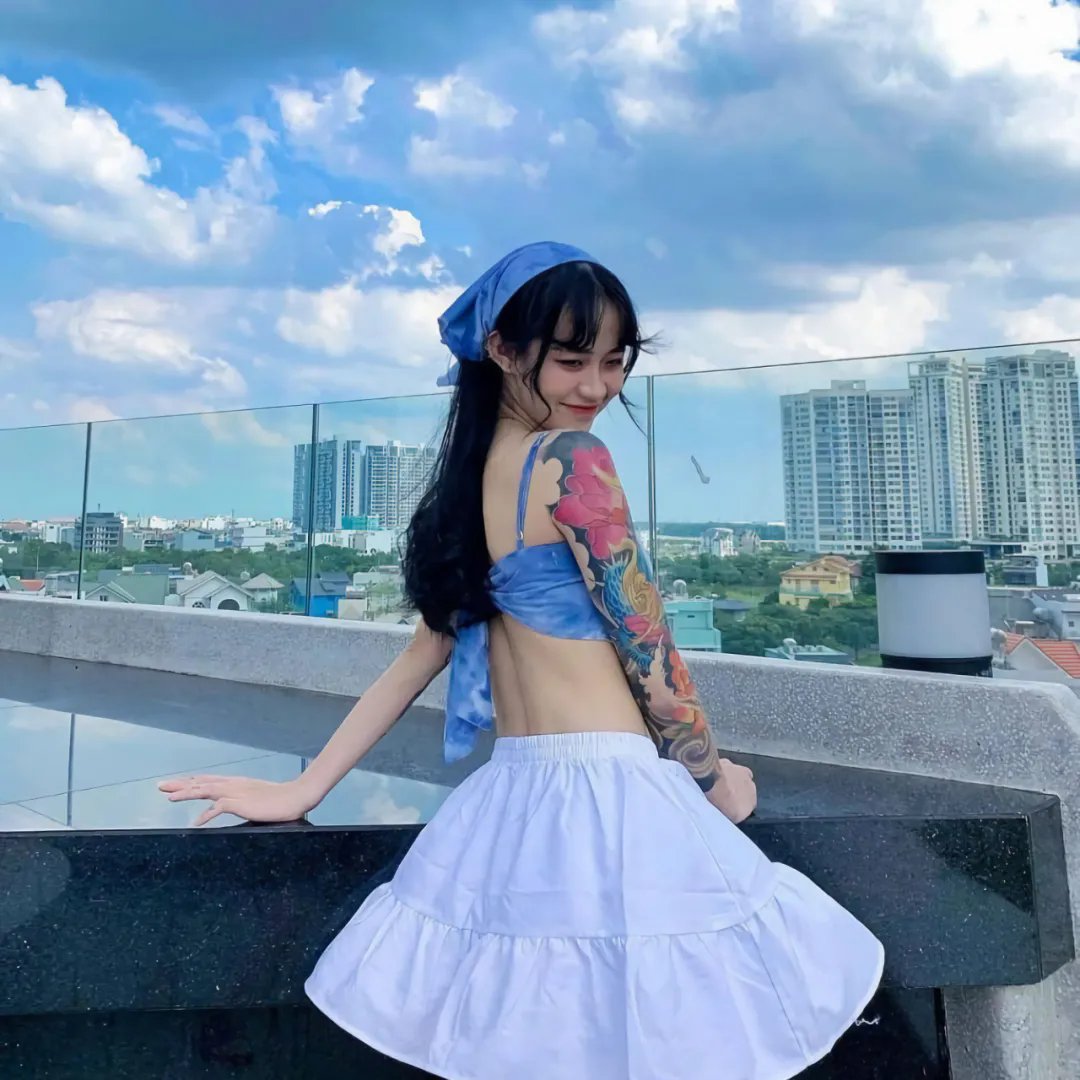 花开蝶满枝